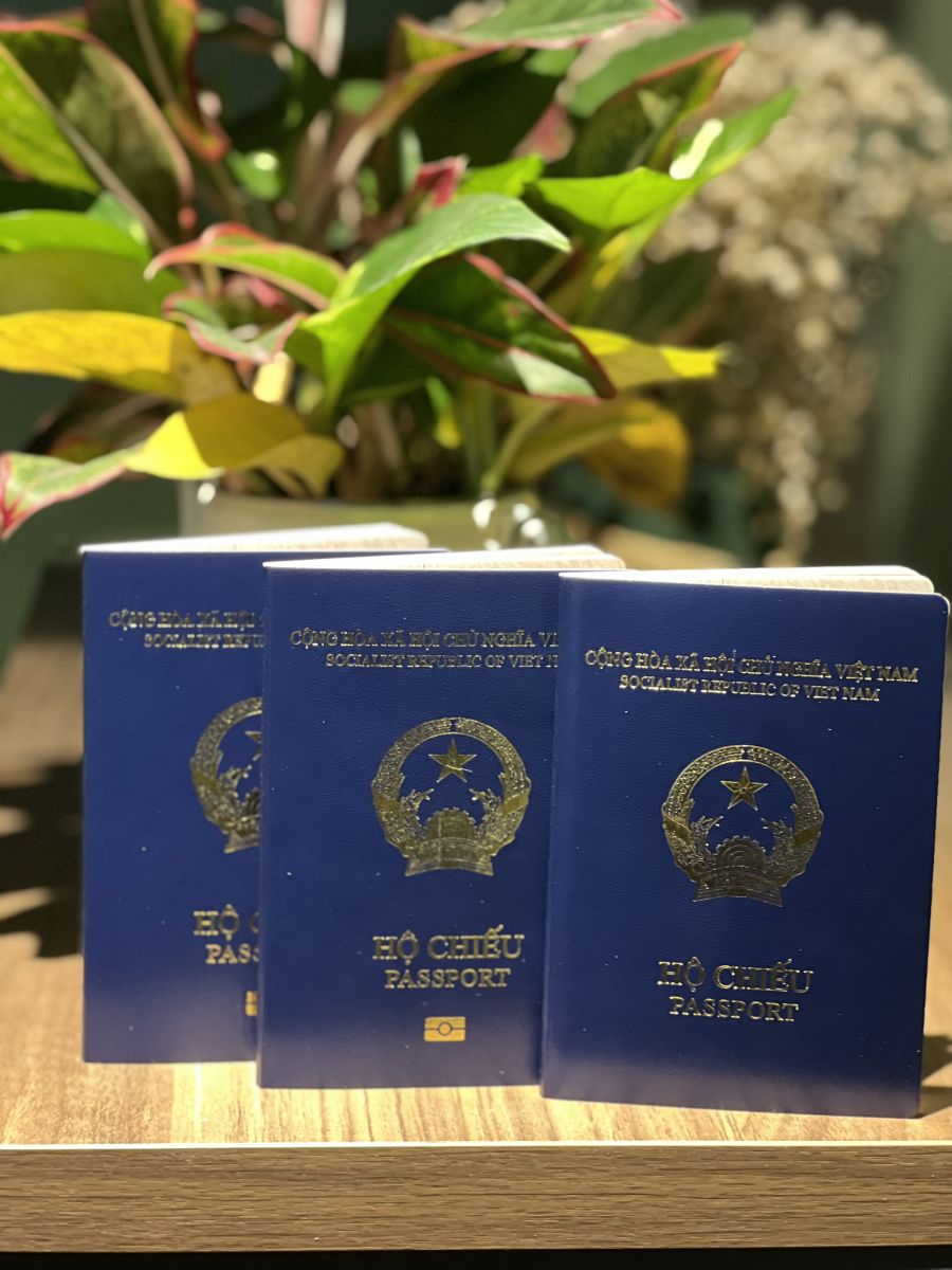 Làm hộ chiếu nhanh